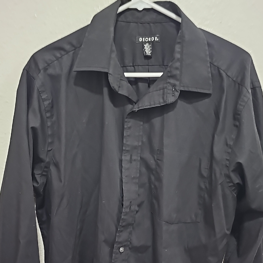 George Dress Shirt with Smooth Fabric and Standard Collar